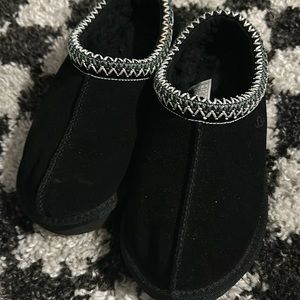 Ugg Tasman slipper women’s size 6